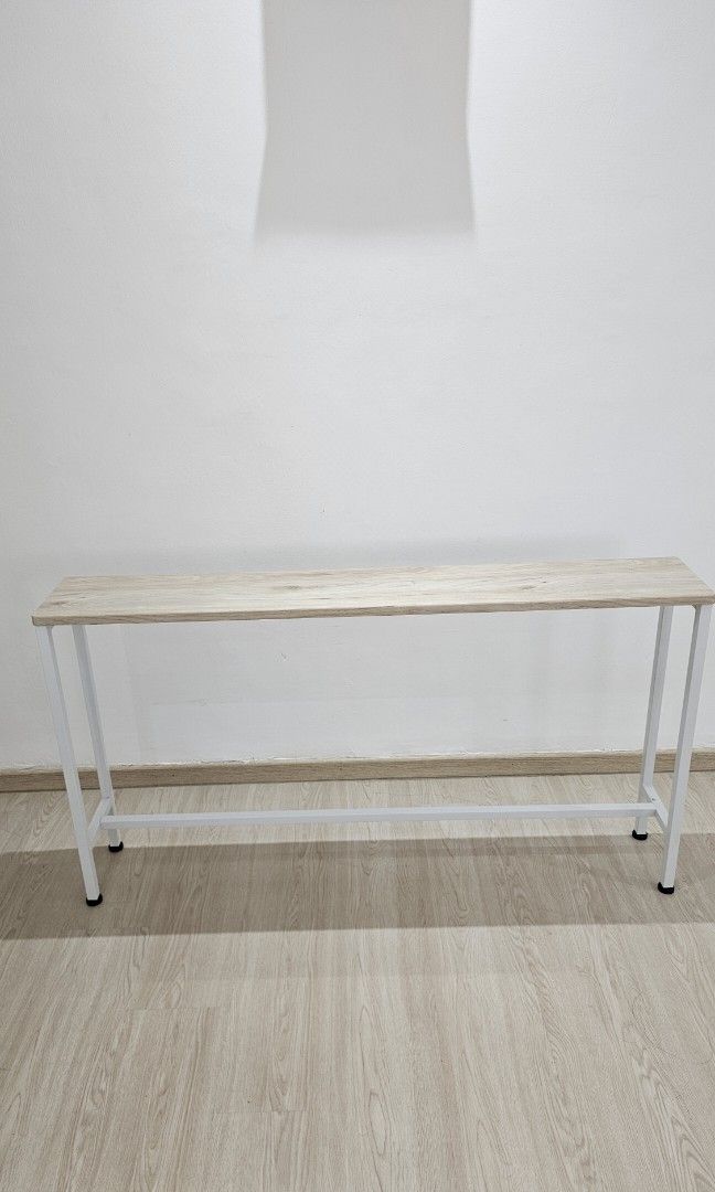 Console table (Category: Other Kitchenware & Tableware) located in Singapore. Submitted by icequeennn (Listing ID 1462340612, Image 1). Description: condition: like new, no flaws dimension: 120 x 20 x 65.