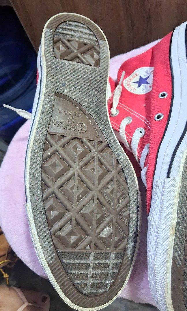 Converse Chuck Taylor All Star High Top (Category: Casual Shoes) located in Mabalacat. Submitted by swiftocean_ea5768 (Listing ID 1462279892, Image 2). Description: BILHIN NYO NAAAAA PARA MAY PAMBILI AKO PAGKAIN NG POSA KO.