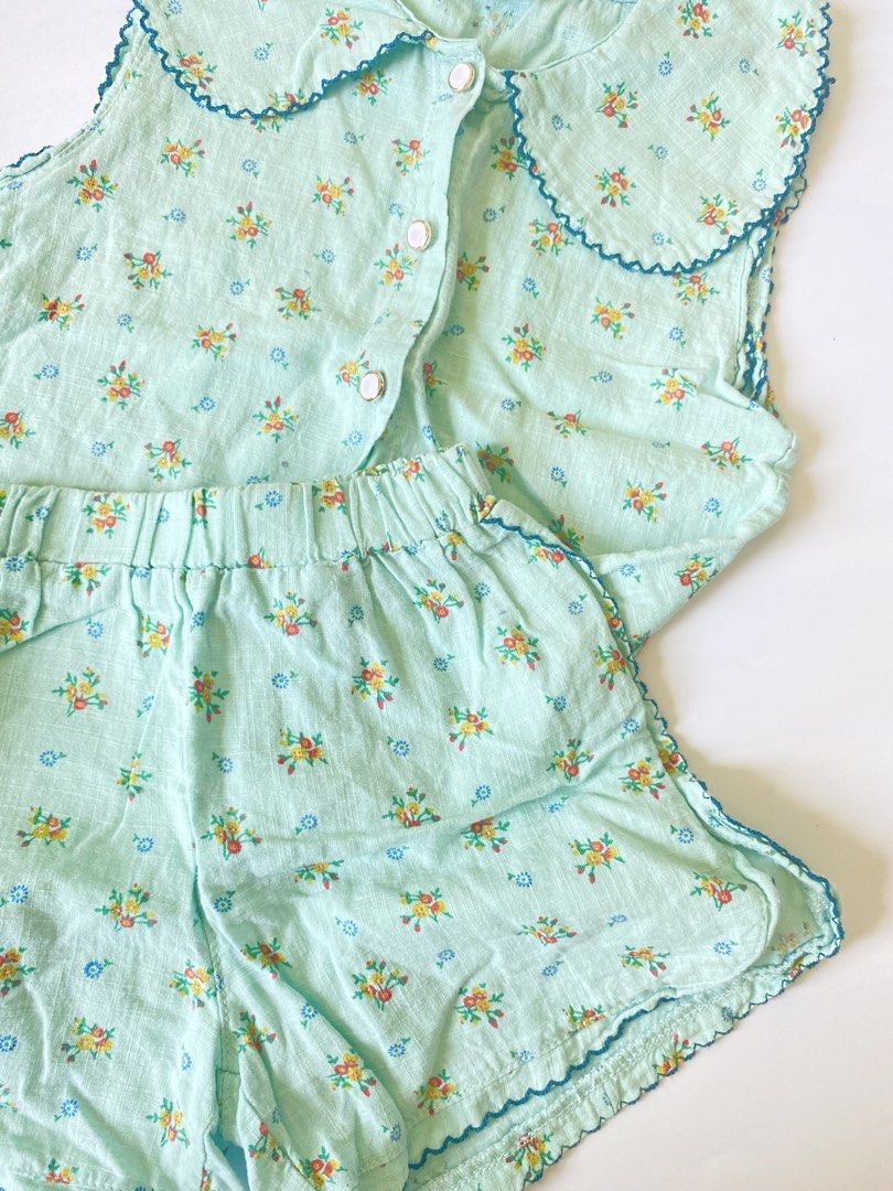 Cottage Core Terno Set (Category: Babies & Kids Fashion) located in Subic. Submitted by merge024 (Listing ID 1462283342, Image 3). Description: 100 on tag 4-5y EUC.