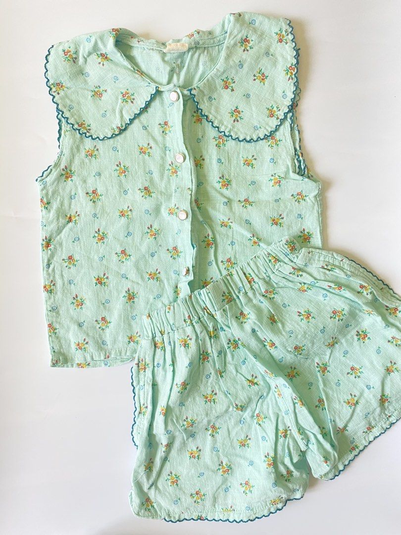 Cottage Core Terno Set (Category: Babies & Kids Fashion) located in Subic. Submitted by merge024 (Listing ID 1462283342, Image 1). Description: 100 on tag 4-5y EUC.