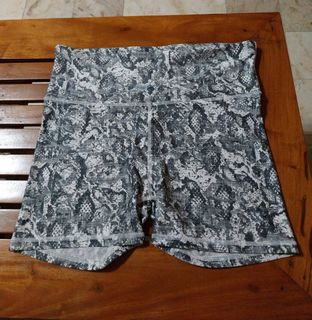 (Category: ) located in . Submitted by positivity.thriftshop (Listing ID 1462345212, Image 1). Description: .