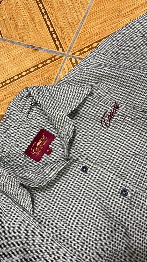 crop polo from conceit used once (Category: Shirts) located in Manila. Submitted by erikashane (Listing ID 1462290923, Image 2). Description: .