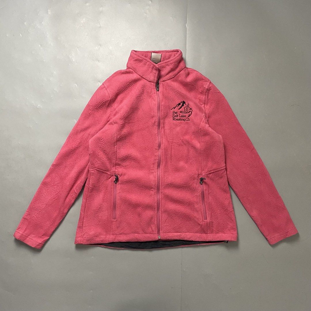 Crossland ✨ | Pink Fleece Full Zip Jacket (Category: Coats, Jackets and Outerwear) located in Bulacan. Submitted by orc.ph (Listing ID 1462348350, Image 1). Description: Crossland ✨ | Pink Fleece Windbreaker Jacket Material Used: Polyester - Pink - Long Sleeve - Double Pockets - Zipper Closure - High neck - Adjustable Bottom Drawstrings - Fleece - Embroidery Lake design - Casual - Semi Formal - Streetwear ‎-Size: M -Width:19" ‎-Length: 25" ‎ ‎Pri
