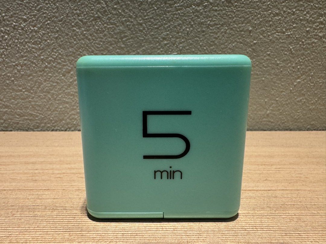 Cube Kitchen Timer - 5, 10, 20, 30 Minute Intervals (Category: Other Kitchenware & Tableware) located in Manila. Submitted by kuroshirooreo (Listing ID 1462275699, Image 2). Description: - Cute cube timer for your kitchen - Settings: 5, 10, 20, and 30 minutes - Simple to use: just flip to the desired side to start - Ideal for cooking, baking, or study sessions - Easy to operate.