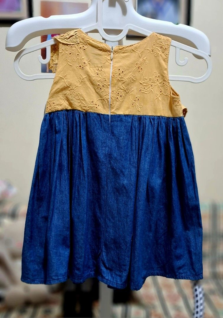 Dainty dress yellow (Category: Babies & Kids Fashion) located in Quezon City. Submitted by thetetajabakes (Listing ID 1462382430, Image 2). Description: - preloved - outgrown clothes - RFS : Decluttering.
