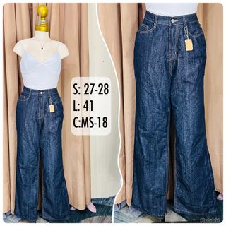 (Category: ) located in . Submitted by bengirlclothing (Listing ID 1462433739, Image 1). Description: .