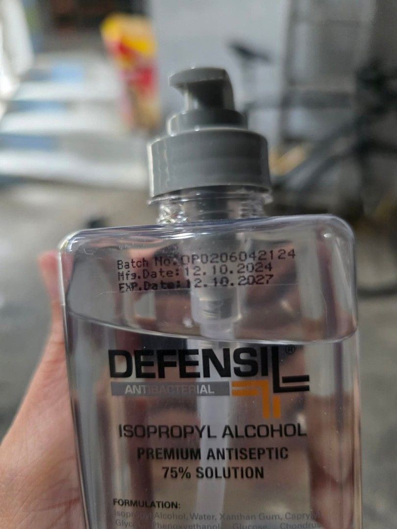 Defensel Isopropyl alcohol (Category: Sanitizers & Disinfectants) located in Manila. Submitted by dolorchris69891 (Listing ID 1462351476, Image 2). Description: 🧴 DEFENSIL Isopropyl Alcohol 75% Solution (500mL) ✨ Stay Protected. Stay Germ-Free. ✨ 💥 RETAIL PROMO 🛒 2 for only ₱ 450 ✅ 75% Premium Antiseptic Solution ✅ Kills 99.9% of germs & bacteria ✅ With Moisturizer ✅ Hypoallergenic ✅ Dermatologically Tested 🏠 Ideal for homes, offices, schools