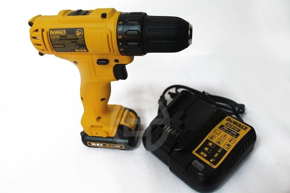 DeWalt Cordless Compact Drill Driver (Category: Cleaning Tools & Supplies) located in Quezon City. Submitted by ultrapetronne (Listing ID 1462336961, Image 3). Description: DeWalt DCD700C2 Cordless Compact Drill Driver 10.8 Cordless Compact Drill Driver Voltage: 10.8V # of Speed Settings: 2 No Load Speed: 0-400/0-1500rpm Max Torque: 24 Nm Chuck Cap./ Chuck Type: 10mm/Plastic Max. Drilling Capacity (Wood/Metal): 20/10 mm Battery Chemistry: XR Li-I