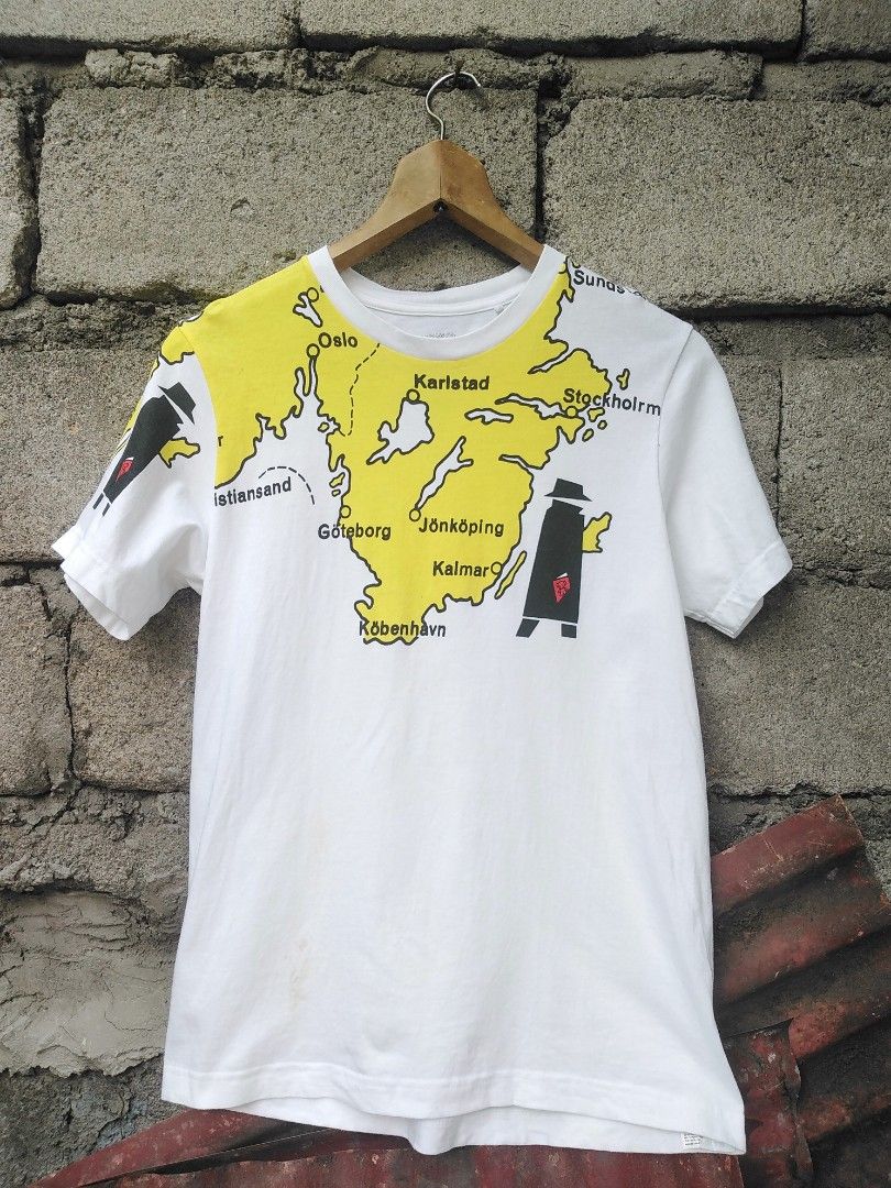 Dick bruna (Category: Tshirts & Polo Shirts ) located in General Santos City (Dadiangas). Submitted by evolveorrepeat (Listing ID 1462279248, Image 1). Description: Uniqlo x dick bruna graphic tshirt miffy creator Size small Pit to pit 19 L" 26.5 Dm to purchase.