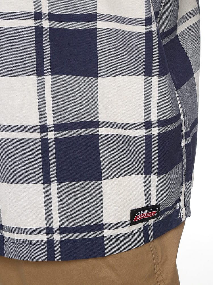 Dickies (Category: Tshirts & Polo Shirts ) located in Naga. Submitted by thriftalk (Listing ID 1462414298, Image 3). Description: GENUINE DICKIES Checkered Long-Sleeve ‎✅Size 25x30 ‎✅Excellent Like new Condition ‎✅color rate 10/10 ‎✅Need Wash ‎✅Fresh from bale ‎✅issue washable dirt ‎ ‎ ‎Dm for more info ‎ ‎📍Location : Bicol Naga City ‎💵 MOP: Gcash only ‎🚛 courier : J&T Express / Flash Express.