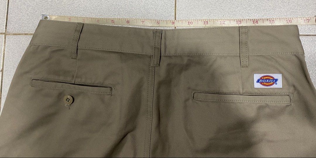 Dickies Cargo Jogger Pants (Category: Joggers) located in Mandaue City. Submitted by MJ_80 (Listing ID 1462344412, Image 3). Description: Mens Dickies Cargo Jogger Pants Size 32 on tag Fits 32-33 Waist See photos for measurements Color rate & Conditiom: 9.9/10 Price: 1,650 .