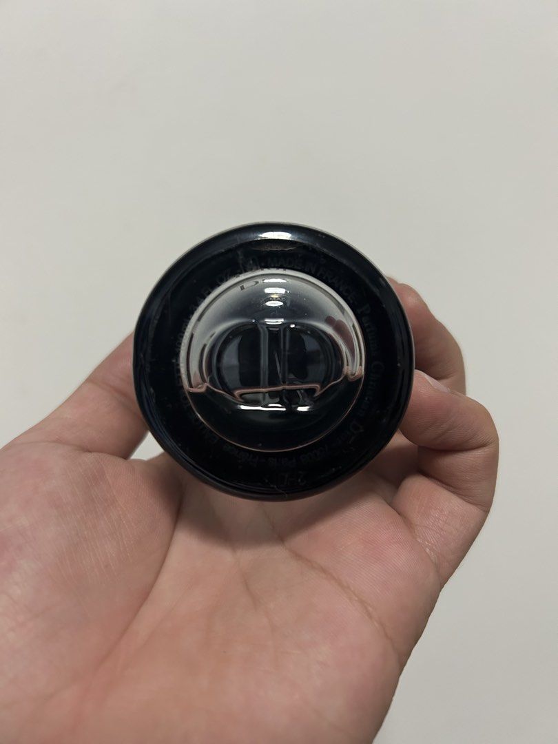 Dior sauvage edt (Category: Frames & Pictures) located in San Pablo. Submitted by newdimes (Listing ID 1462360473, Image 3). Description: 30-35% juice level No box With batch code.