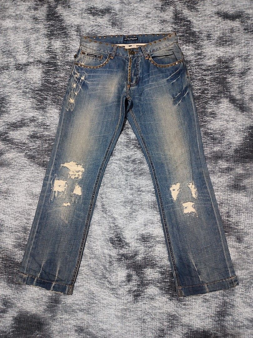 Dolce & Gabbana Studded Jeans (Category: Jeans) located in Cebu City. Submitted by haryvyylyynn (Listing ID 1462369327, Image 1). Description: Dolce & Gabbana Waist 30 3500.