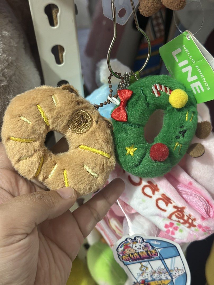Donut & Wreath Plush Keychains (Category: Plushies & Soft Toys) located in Baguio. Submitted by cherylcaps95 (Listing ID 1462341318, Image 1). Description: firm price only sold as set.