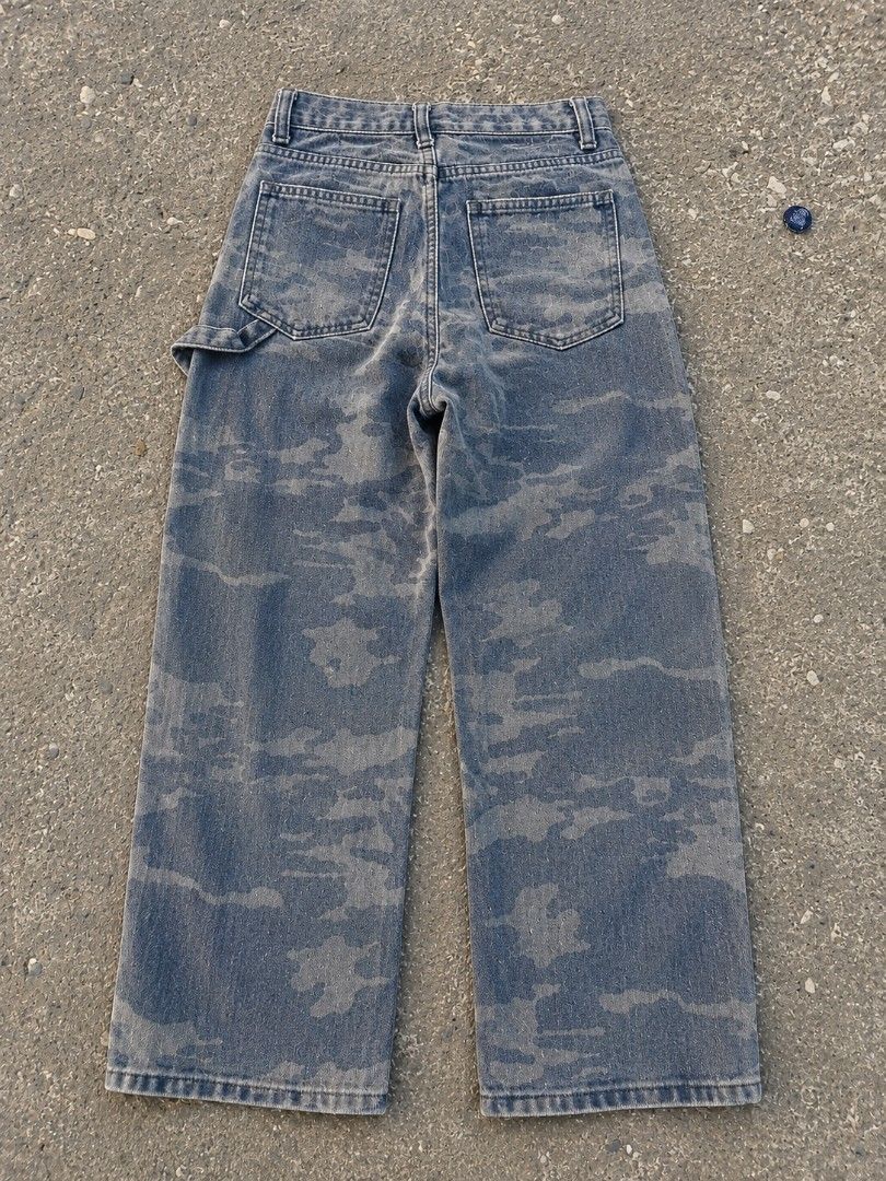 double knee carpenter camouflage (Category: Jeans) located in Danao, Cebu. Submitted by fashion_hub69 (Listing ID 1462309742, Image 2). Description: double knee carpenter camouflage size 28x39 gcash payment jnt courier 🚛.
