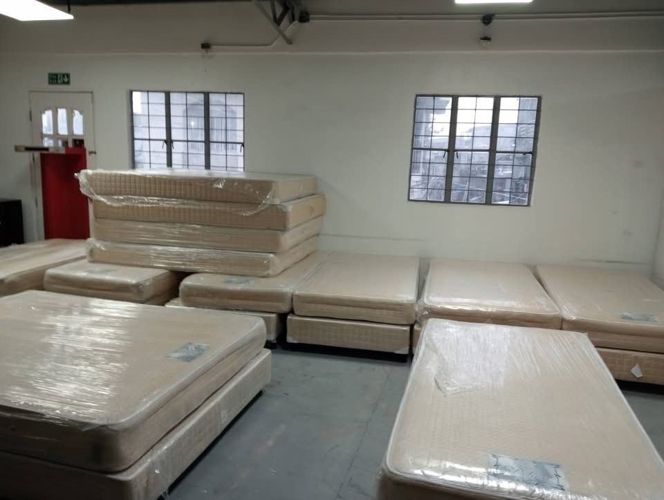 Double size - bed with frame (Category: Bed Frames & Mattresses) located in Pasig City. Submitted by pelen_c (Listing ID 1462365829, Image 2). Description: HOTEL PULL OUT BEDS!!! Slightly used, all set goods na goods. walang issue, walang damages!!! Paunahan nalang po until supply last. LIMITED ITEMS!!!! Goods na goods pwede sa maaarte, swak na swak sa mga may Air BnB!!! As is what is nasa pictures na lahat with actual price reference ng product 