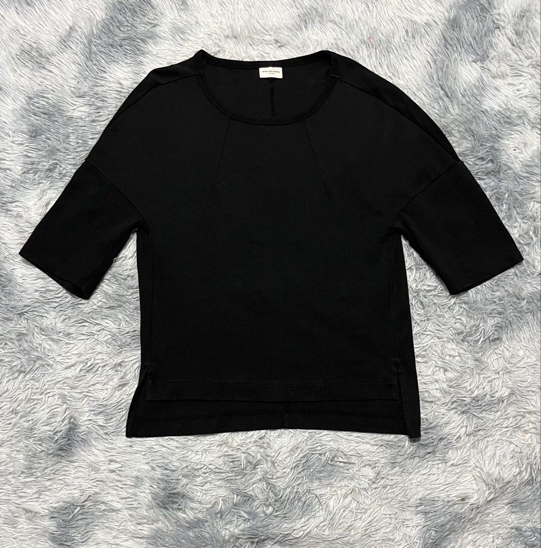 Dries Van Noten top (Category: Others Tops) located in Sasmuan (Sexmoan). Submitted by winterclothes.ph (Listing ID 1462399570, Image 1). Description: Dries Van Noten top Small on tag Width 19.5 Length 22-24.5 Excellent Condition.