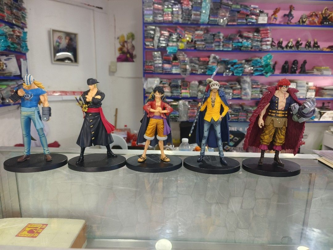 Dxf Onigashima Worst Generation set (Category: Figurines & Statues) located in Cebu City. Submitted by neilbox (Listing ID 1462291239, Image 1). Description: Bawal sa maselan, may minimal paint chip at scratches sa base, luffy putol isa peg and discoloration sa arms. wysiwyg..
