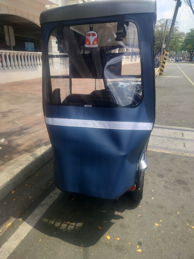 E-Bike 4 Wheels (Category: Everything Else Others) located in Marikina City. Submitted by albiebear (Listing ID 1462354002, Image 2). Description: Used e-bike 4-wheels The actual unit is a bit dirty. Issues: -brake lights need replacement -hazard lights disabled.
