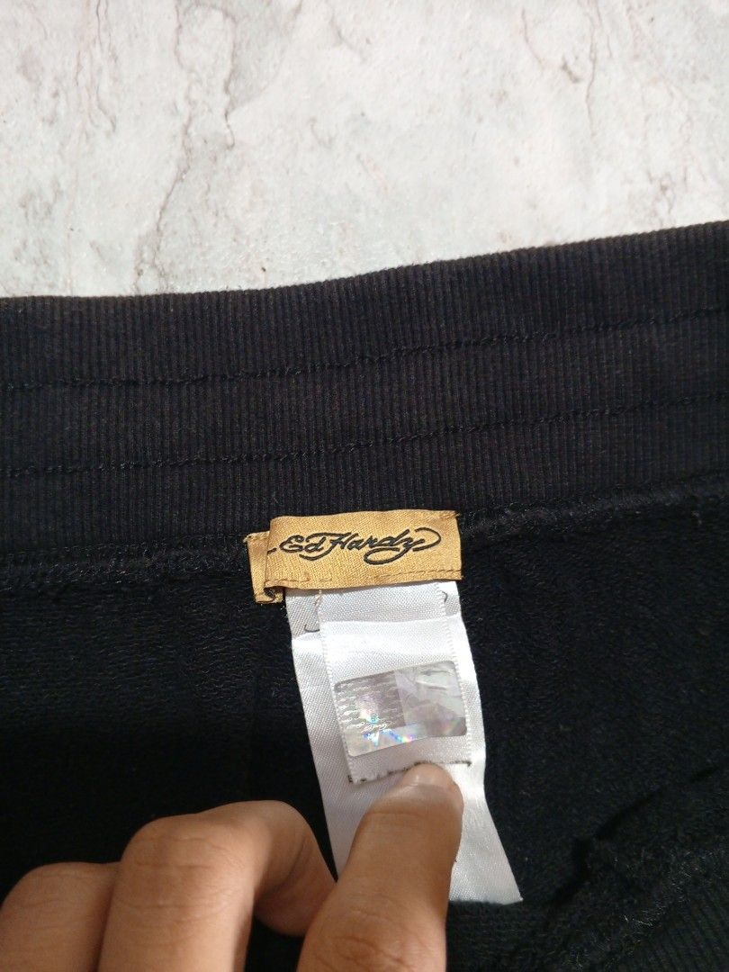 Ed Hardy Jogging pants (Category: Joggers) located in Manila. Submitted by calmstar-c79f75 (Listing ID 1462352153, Image 3). Description: NASA picture napo Yung dimes.