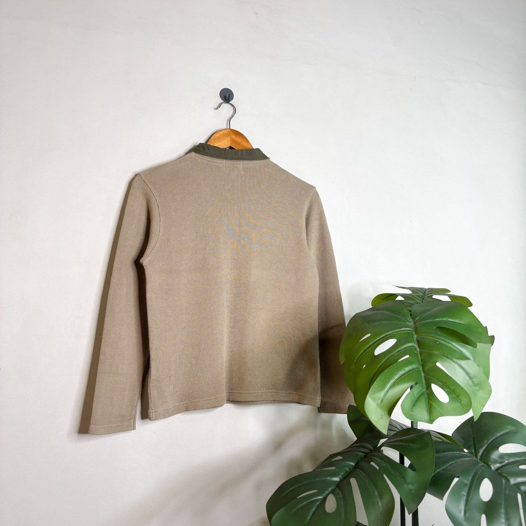 Elle | Quarter Zip Sweater. (Category: Coats, Jackets and Outerwear) located in Manila. Submitted by bypiecesandstories (Listing ID 1462266580, Image 2). Description: Elle | Quarter Zip Sweater. 649 PHP 🧡 Perfect Condition Can Fit — Extra Small to Medium Dimensions — W 18" L 22" Simple, practical, and easy to style, this quarter zip is the kind of layer you’ll keep reaching for. Its understated look makes it perfect for everyday wear, whether wo