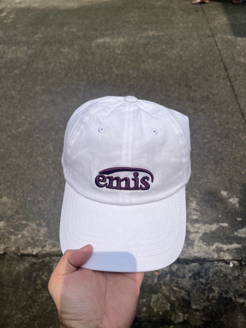 EMIS white (Category: Caps & Hats) located in Manila. Submitted by mavixcollection (Listing ID 1462301440, Image 2). Description: AVAILABLE ❗️Brand New Item : EMIS korea white SALE Price❗️ : ₱999 add 100 for shipping and handling via J&T Before : ₱1,800 ❌ Size: OSFA / Adjustable Bnew - never worn Swipe for more details➡️ Color may vary due to lighting 💡 NO COD ❎ Payment : Gotyme & Gcash 💳 No refunds, No return, No exchange ❎ Secured packaging �