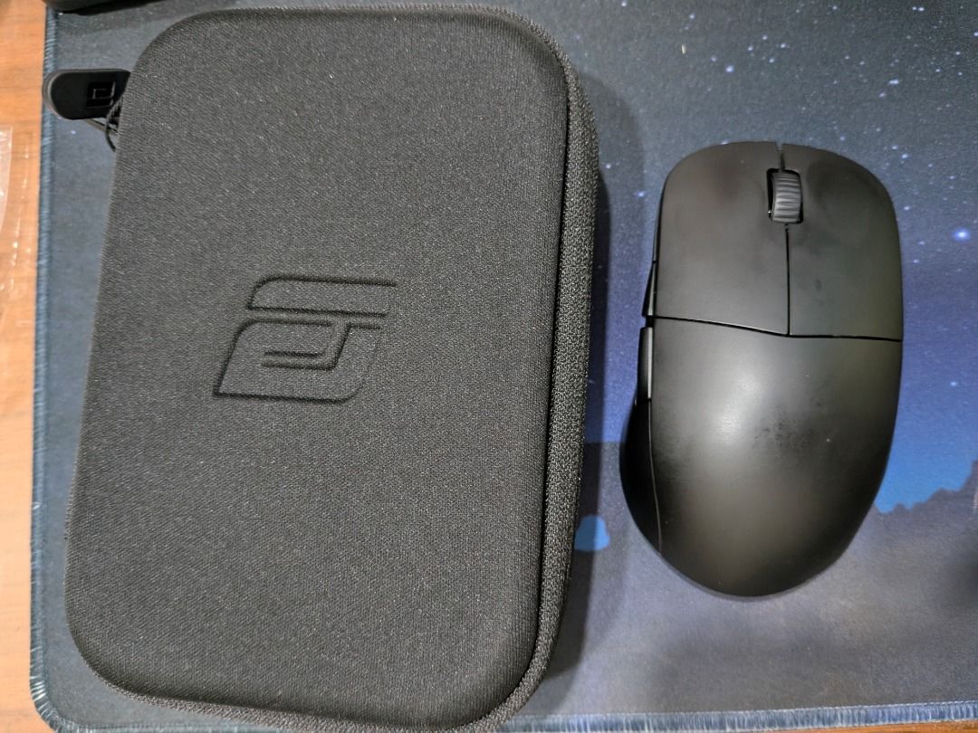 Endgame Gear (EGG) XM2W 4K V2 (Category: Mouse & Mousepads) located in Caloocan City. Submitted by Antispice (Listing ID 1462337076, Image 1). Description: Endgame Gears (EGG) XM2W 4K V2 - Complete with box - Original receiver and cable.