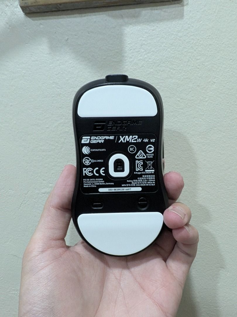 Endgame Gear (EGG) XM2W 4K V2 (Category: Mouse & Mousepads) located in Caloocan City. Submitted by Antispice (Listing ID 1462337076, Image 3). Description: Endgame Gears (EGG) XM2W 4K V2 - Complete with box - Original receiver and cable.