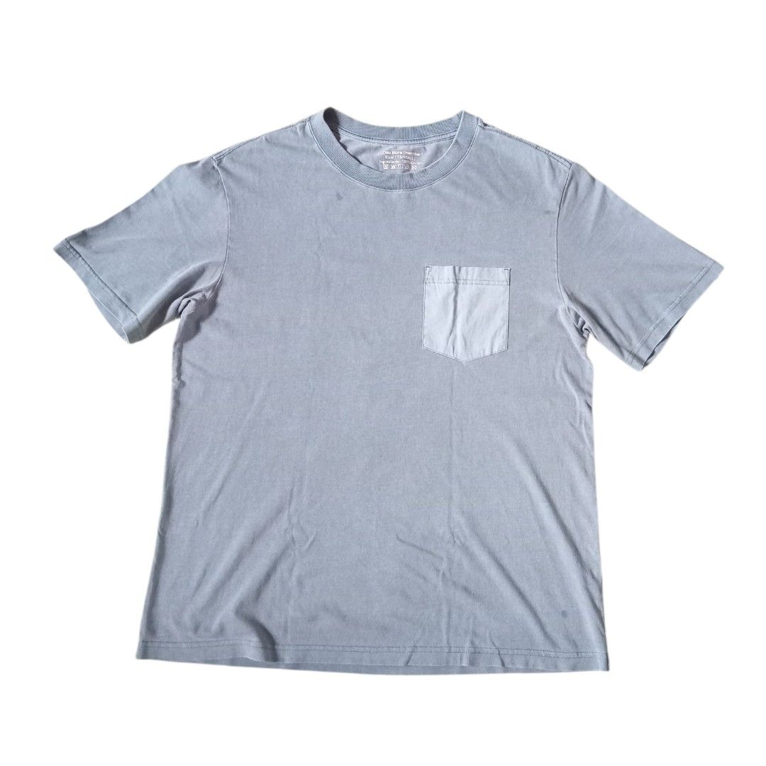 Faded Smoke Blue Blank Pocket Tee (Category: Tshirts & Polo Shirts ) located in Cabadbaran. Submitted by reizen_ace051823 (Listing ID 1462282097, Image 1). Description: - condition 9.5/10 - no issue - size large on tag - dimes L28 / W22.5 safe to stretch - model 5'9 / 78kg.