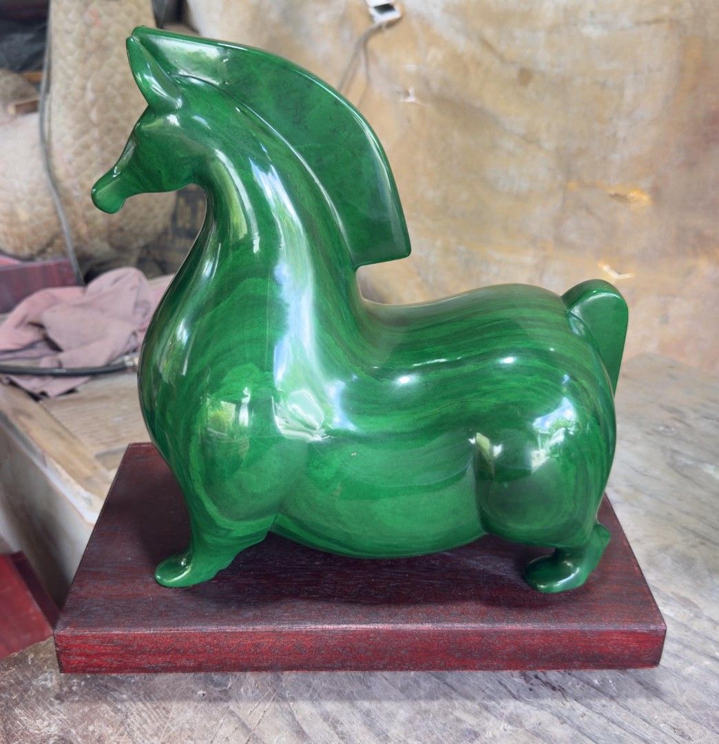 Fat horse sculpture by Jerry Morada (Category: Figurines & Statues) located in Manila. Submitted by megaworld_art (Listing ID 1462421284, Image 1). Description: with certificate of authenticity Free delivery metro manila We do also commission work by appointment.