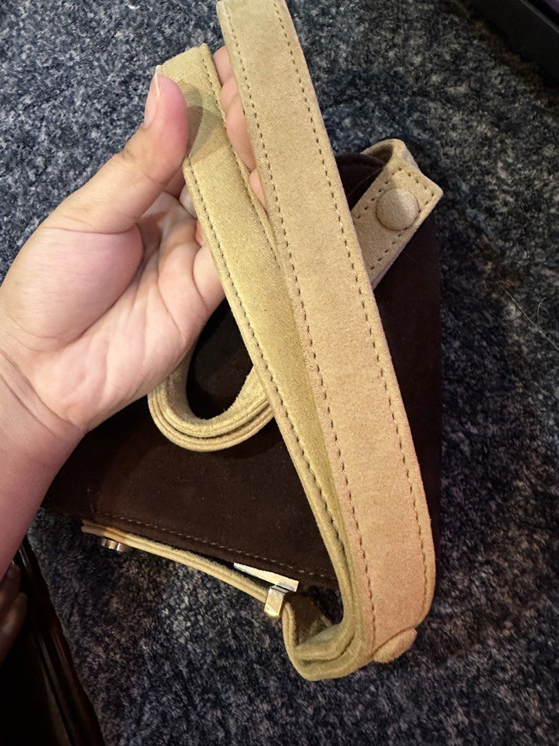 Fendi suede (Category: Luxury Bags & Wallets) located in Cagayan de Oro. Submitted by zaybanlx (Listing ID 1462398227, Image 3). Description: .