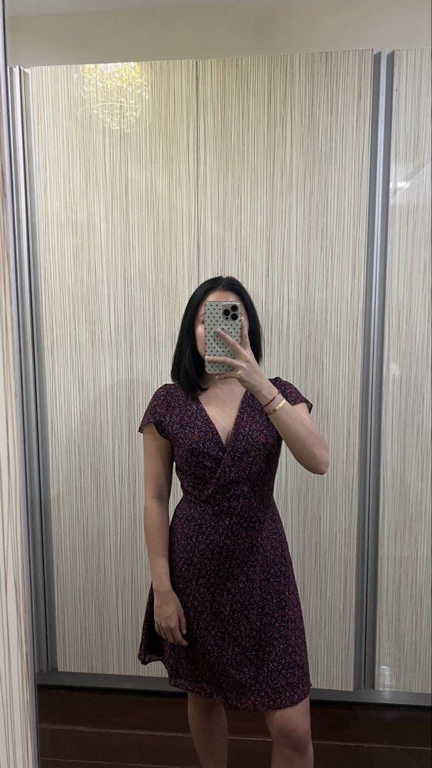 Floral dress (Category: Dresses) located in Cebu City. Submitted by giancyu (Listing ID 1462374654, Image 1). Description: .