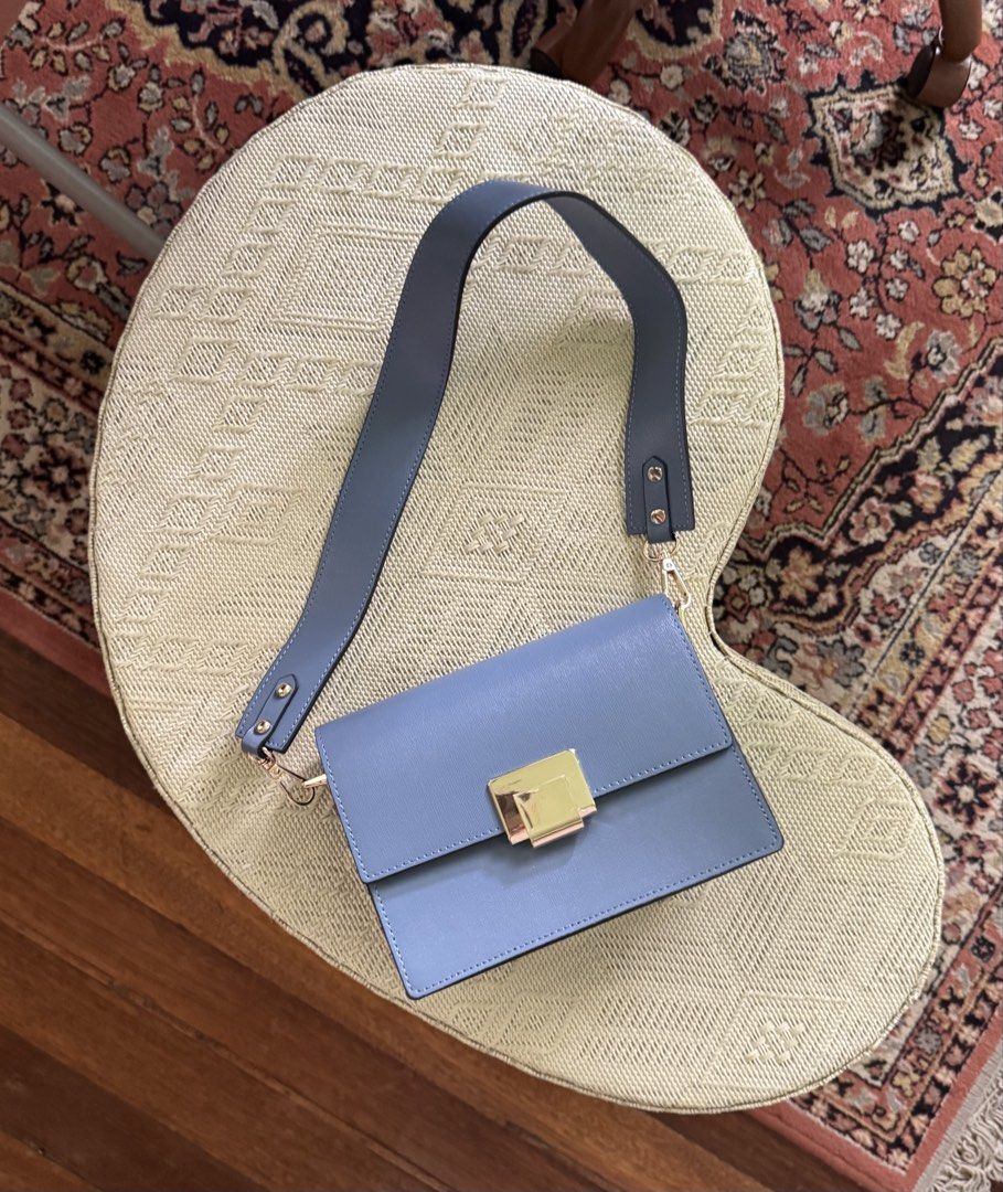 Florence-made Italian leather shoulder bag (Category: Shoulder Bags) located in Paranaque City. Submitted by msbentables (Listing ID 1462295576, Image 1). Description: Purchased from Florence, Italy Never been used Rfs decluttering Helping tags Demellier Longchamp Polene .