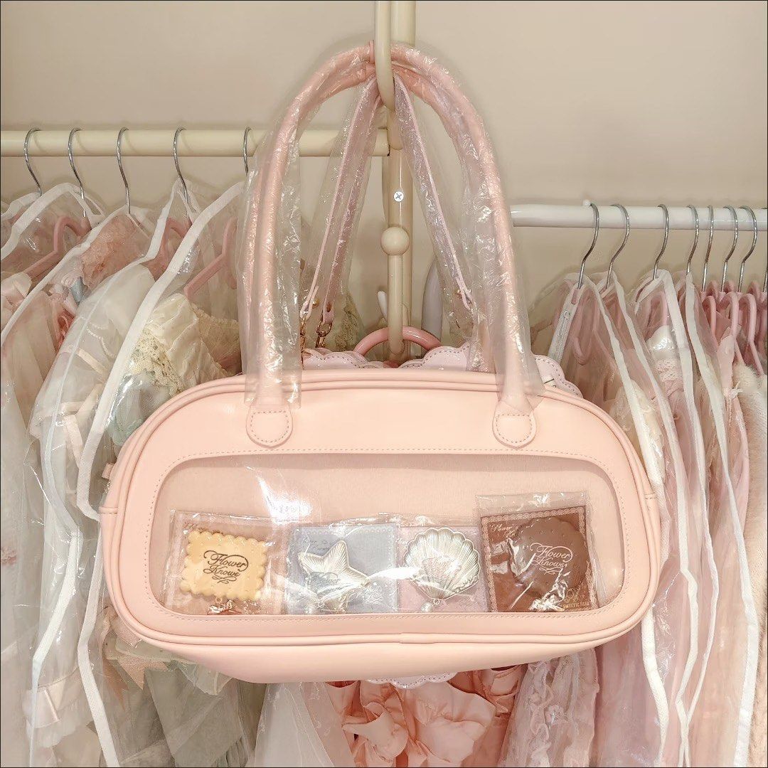 Flower knows pink leather bowling bag (Category: Makeup) located in Rizal. Submitted by reyshishibal (Listing ID 1459893937, Image 1). Description: ONHAND READY TO SHIP (photos are mine, real photos except sa first photo) l= 35.5cm w= 9cm h= 17cm -dm for more photos -bought from official flower knows direct from china - bilhin niyo na tataasan ko price nito pag nasold ko first batch magcollect lang ako onhand photos kaya mura pa.
