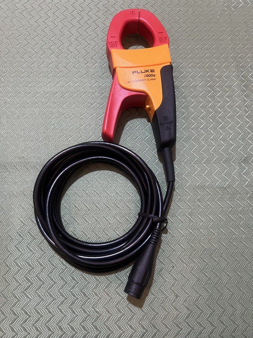 Fluke i400s AC Current Clamp Meter (Category: Construction Tools & Equipment) located in Rizal. Submitted by keepthehopealive2010 (Listing ID 1462371001, Image 1). Description: - Fluke i400s AC Current Clamp - Measures up to 400A AC - CAT III 1000V and CAT IV 600V rated for safety - Includes the necessary output cable - Ideal for electrical work and diagnostics - Tested and confirmed working.