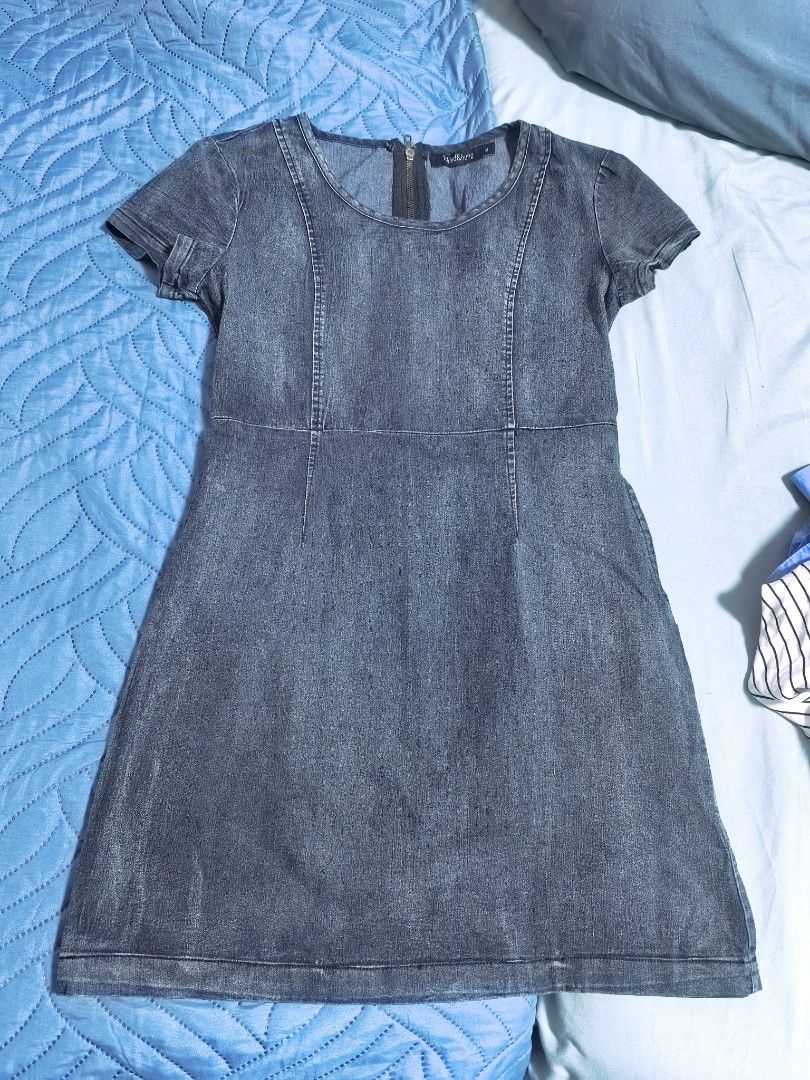 Folded&Hung Maong Dress, Medium (Category: Dresses) located in Naga. Submitted by princessta62477 (Listing ID 1462298516, Image 1). Description: .