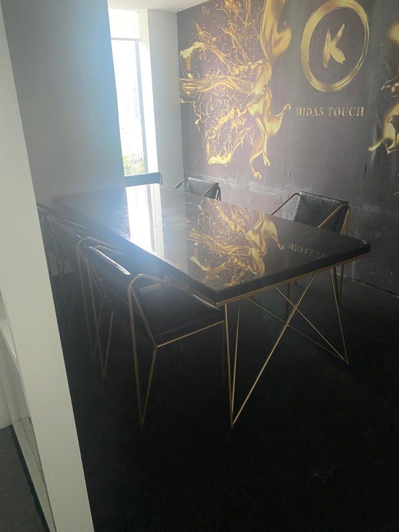 For Rent BGC Global City (Category: Commercial) located in Mandaluyong City. Submitted by olxph_138268813_reapcpi (Listing ID 1462402952, Image 1). Description: Area: 120sqm Price: P1,500/sqm .