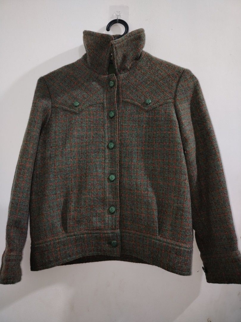 For sale (Category: Coats, Jackets and Outerwear) located in Taguig. Submitted by thebrandedrackph (Listing ID 1462330225, Image 1). Description: Jacket from japan Note:yung tela nya sa labas medyo magaspang po sya pero yung sa loob silky namn po..