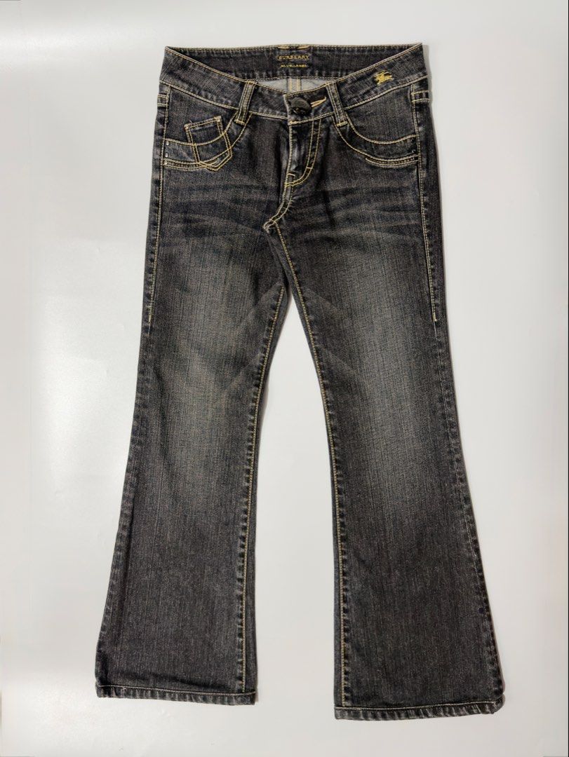 For sale (Category: Jeans) located in Marikina City. Submitted by skkagawad041591 (Listing ID 1462342836, Image 1). Description: Burberry blue label denim pants Size 25 Dimension Waistline 27-28 Length 38 Leg opening 10 Good as new 💯.