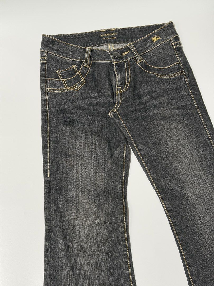 For sale (Category: Jeans) located in Marikina City. Submitted by hsatstnemesabeht (Listing ID 1462344405, Image 3). Description: Burberry blue label denim pants Size 25 Dimension Waistline 27-28 Length 38 Leg opening 10 Good as new 💯.