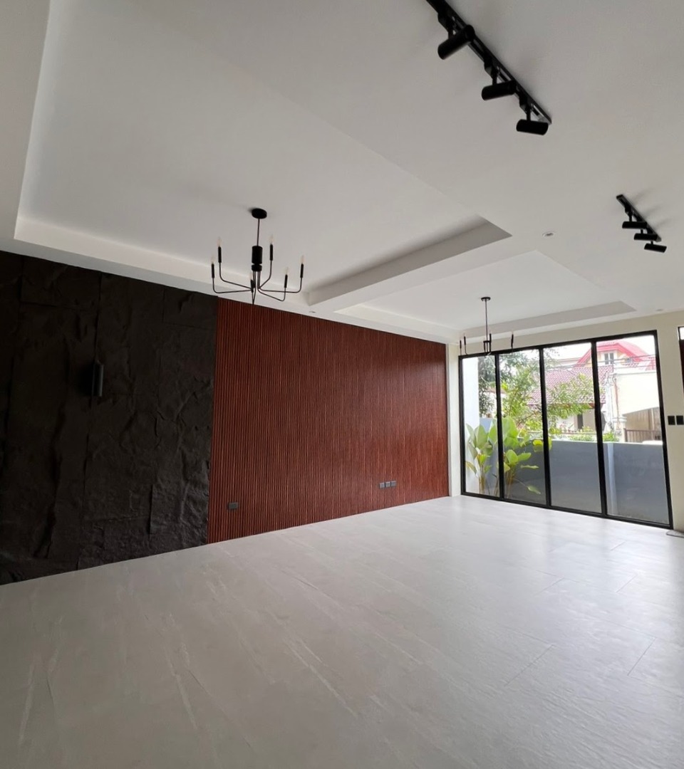 (Category: ) located in . Submitted by luxerealtyph (Listing ID 1462370340, Image 1). Description: .