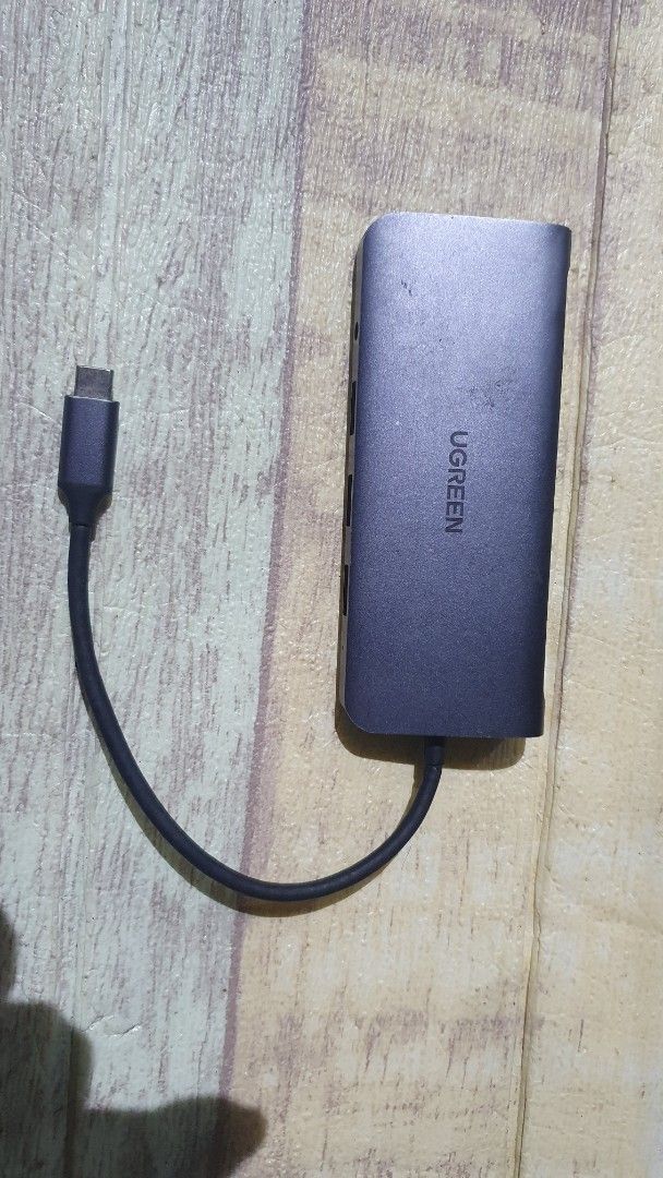 For sale type c USB hub (Category: Media Streamers & Hubs) located in Cebu City. Submitted by gelmarbrig15075 (Listing ID 1462435094, Image 1). Description: type c USB hub.