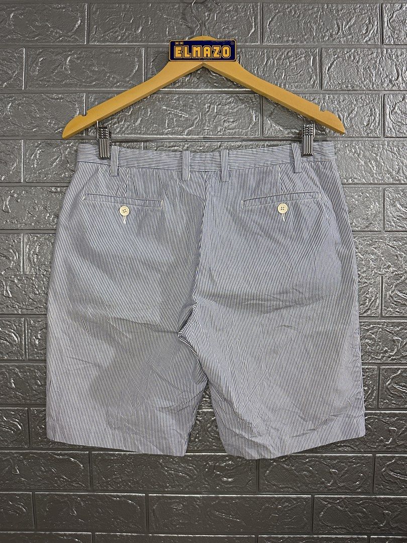 Fred Perry Stripped Shorts ‼️Authentic / Legit‼️ (Category: Chinos) located in Palompon. Submitted by jlaurentemazoo (Listing ID 1462391944, Image 3). Description: Fred Perry Stripped Shorts ‼️Authentic / Legit‼️ Size 30 on Tag W: 30-31 L: 18.5 Excellent Condition 9.7/10 Color Rate No Issue Detailed Photos are Posted 550 Pesos Only Unli Vouch and Vcall for safety purposes.