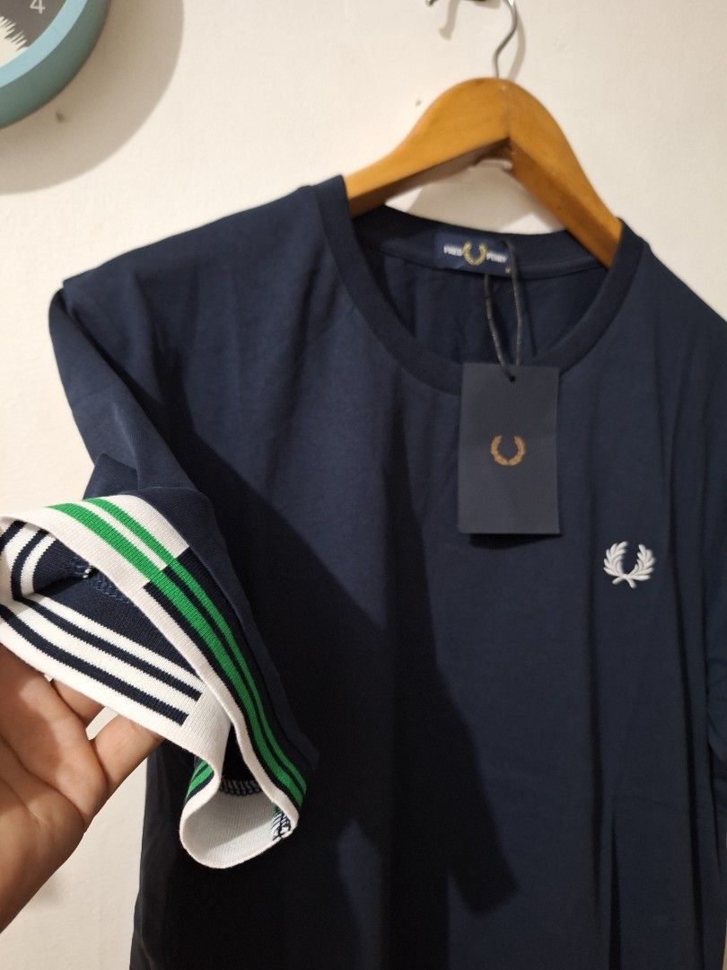 Fred perry tramline cuffs navy blue (Category: Tshirts & Polo Shirts ) located in Muntinlupa City. Submitted by kstefanomela14 (Listing ID 1462397980, Image 2). Description: brandnew legit no issue fred perry tramline cuffs green white navy blue xl - 22 x 28.5 cod cop lalamove lbc j&t.