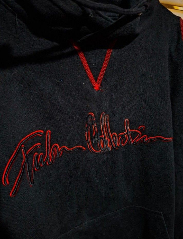 fubu collection 2000's embroidered script hoodie jacket (Category: Coats, Jackets and Outerwear) located in Tagaytay City. Submitted by joyjavier1230 (Listing ID 1462439176, Image 3). Description: fubu collection 2000's embroidered script hoodie jacket in excellent condition issues :small scratch sa ribbings 9/10 color rate large on tag (boxy fit) 29"x29" authentic ✅ ✅ ✅ 850+shipping fee location: Tagaytay shipping via jnt mop: gcash dm to purcha