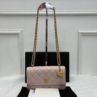 （分類：）位於 。 由 jp_luxury 提交（商品編號 1462136335，圖片 1）。簡介： 。
