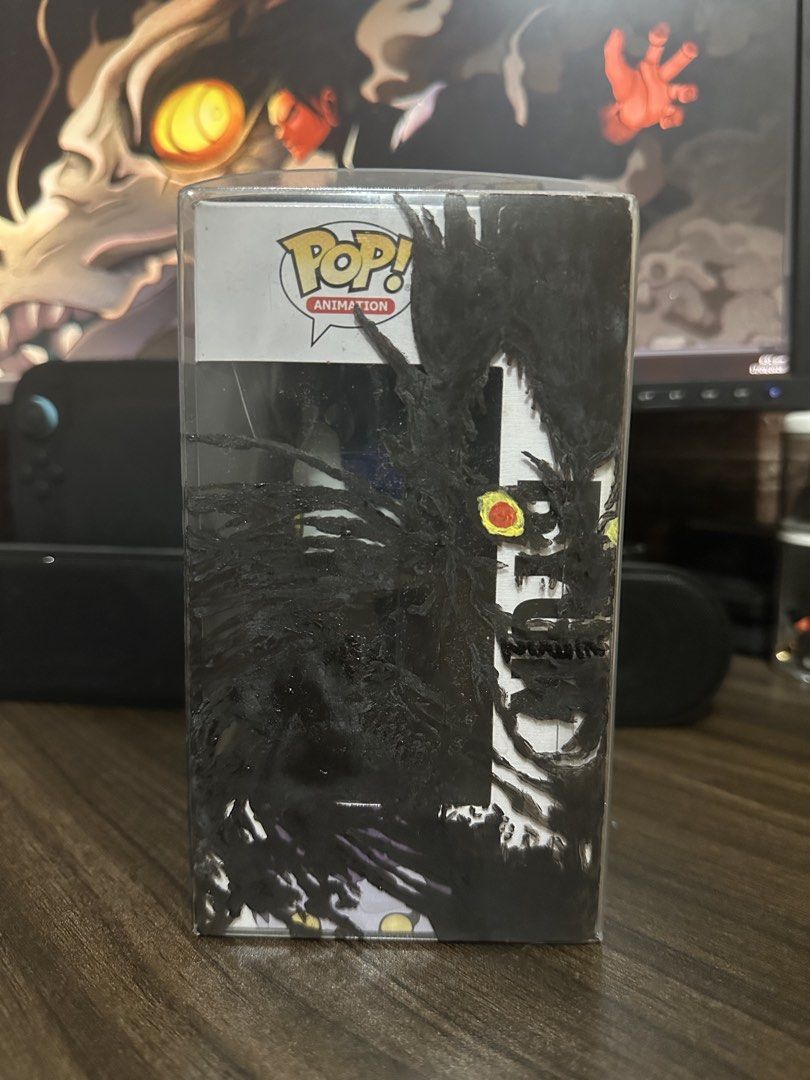Funko Pop: Ryuk 217 [VAULTED] w/ Protector Art (Category: Figurines & Statues) located in Taguig. Submitted by collectem.ph (Listing ID 1462402866, Image 2). Description: - Funko Pop: Ryuk - Vaulted - w/ Protector Art - Box Condition: 7.5/10.