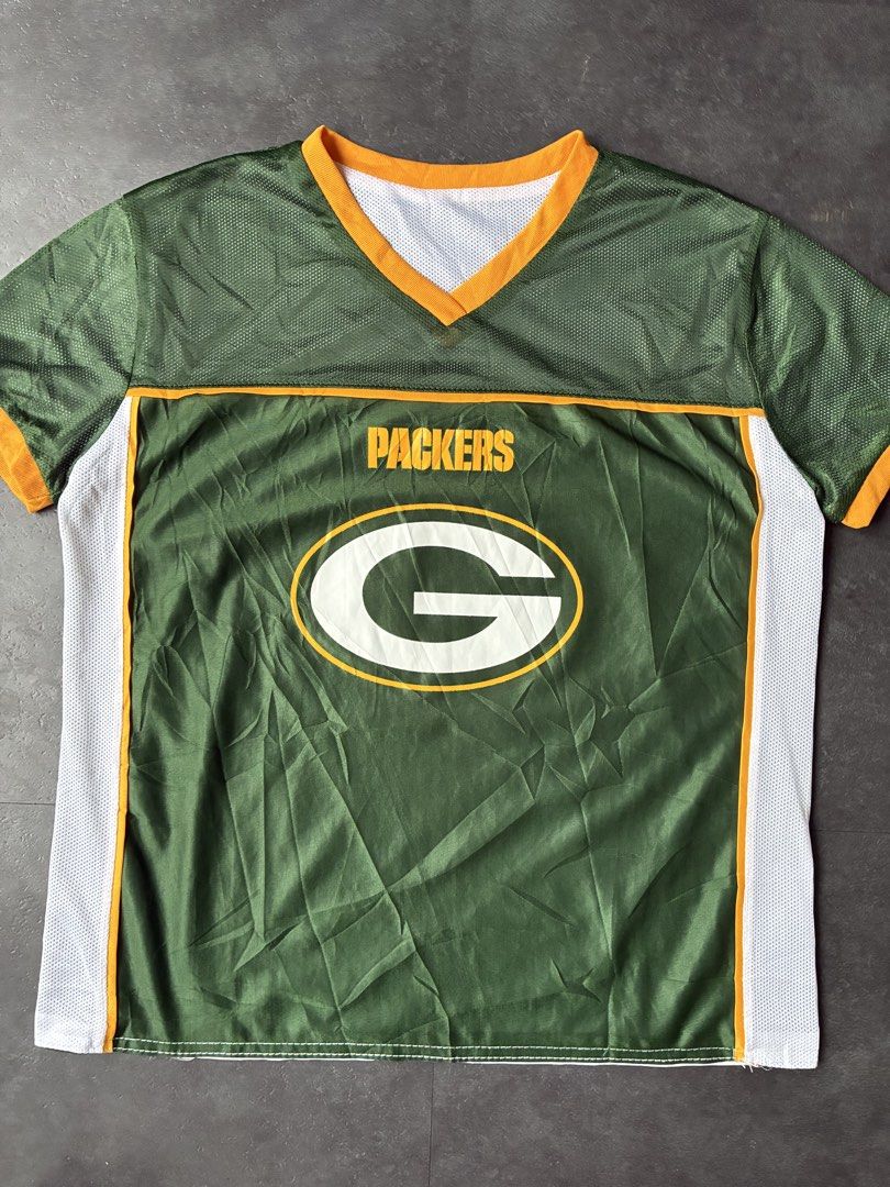 G Packers Football Jersey (Category: Tshirts & Polo Shirts ) located in Cabuyao City. Submitted by hesovint. (Listing ID 1462391481, Image 3). Description: IG: heso.vint Flaw: signs of use Fits: M width: 21 length: 26 sleeve (pit to cuff): unit: inches +sf.