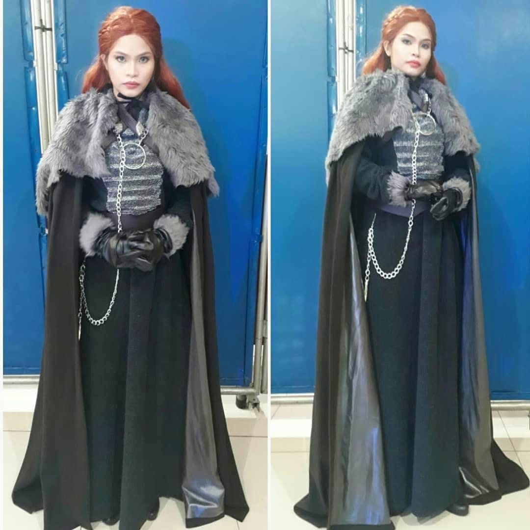 Game of Thrones Inspired Costume Set (Category: Sets or Coordinates) located in Manila. Submitted by khyzetomas (Listing ID 1462412049, Image 1). Description: - Game of Thrones inspired costume - Perfect for cosplay and themed events - Includes: Cape (lined), Dress (textured front panel), Fur Collar, Faux Leather Gloves, Chain Accessory (with nice weight) - High-quality materials for an authentic look and feel.