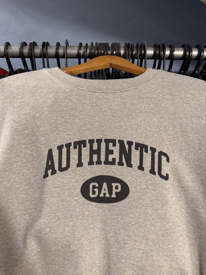 GAP Authentic Grey Crewneck Sweatshirt (Category: Coats, Jackets and Outerwear) located in Santa Rosa. Submitted by rgnrvn300 (Listing ID 1462359537, Image 2). Description: Vintage Gap (90’s) Price: 500 Size: M Width: 22 Length: 25 Color rate: 9.5/10 Condition: 9.5/10 Issue: small stain sa harap (not visible) Shipping thru J&T.